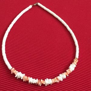 Shell 🐚 necklace peach/white 15”